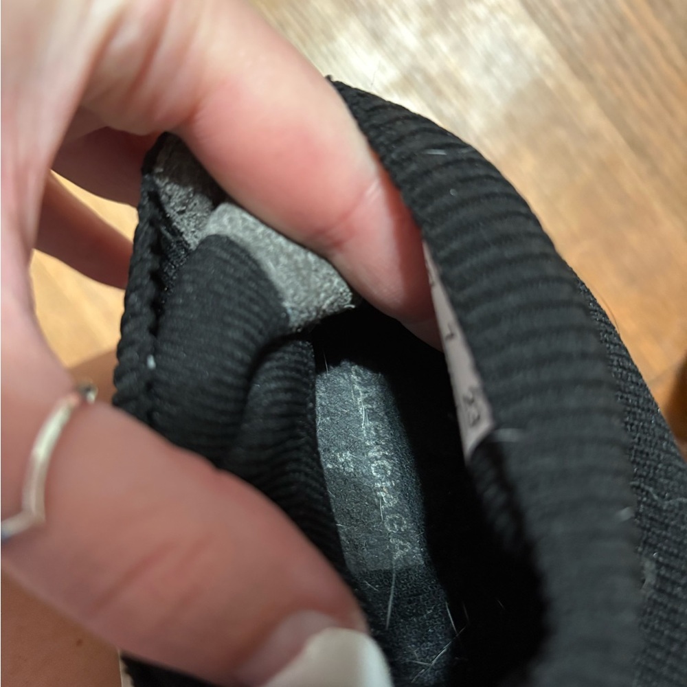 Balenciaga Black Knit Sneakers with White Sole - Picture 8 of 8